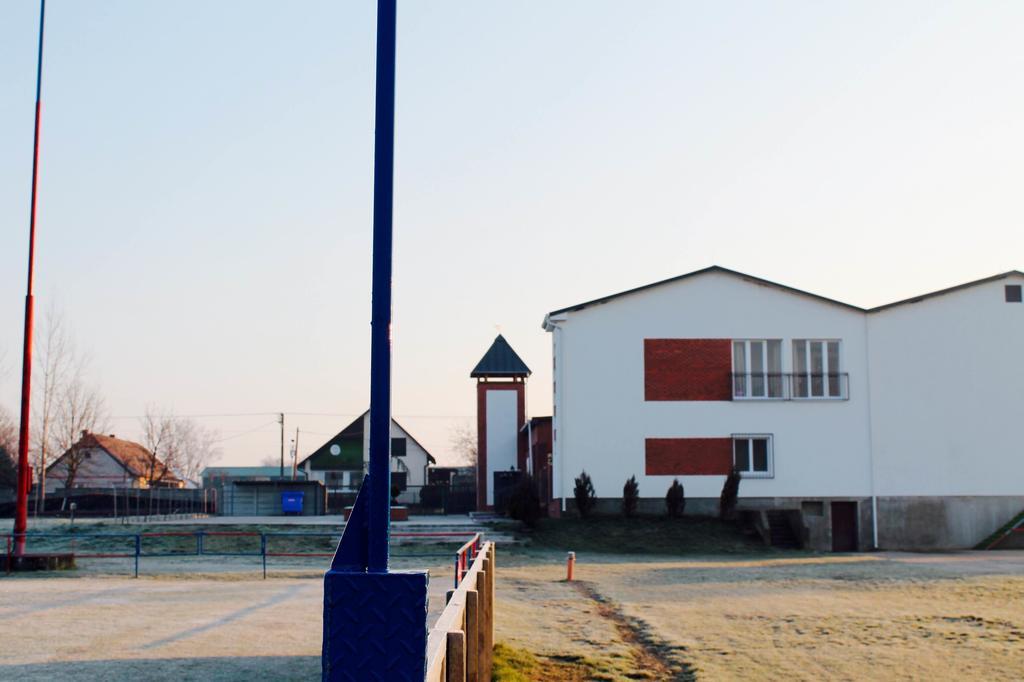 Guest House Hodus Vydrany Exterior foto