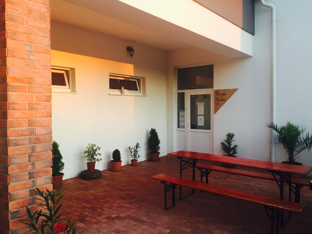 Guest House Hodus Vydrany Exterior foto