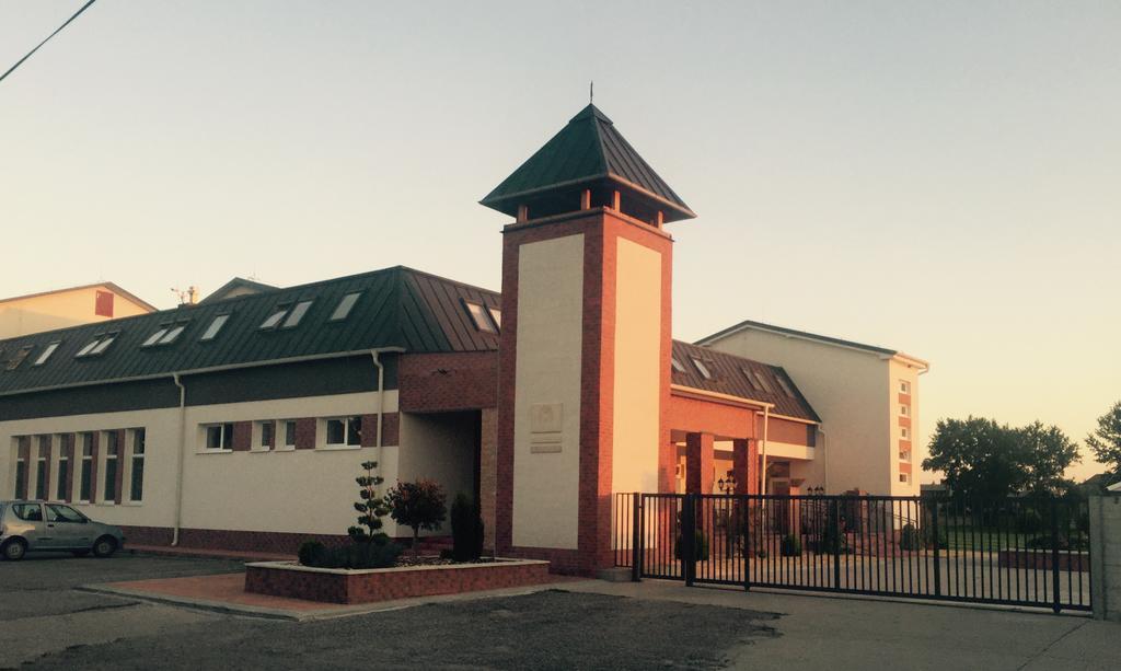 Guest House Hodus Vydrany Exterior foto