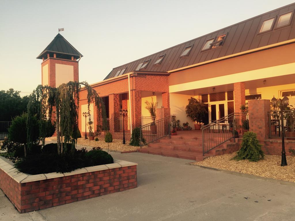 Guest House Hodus Vydrany Exterior foto